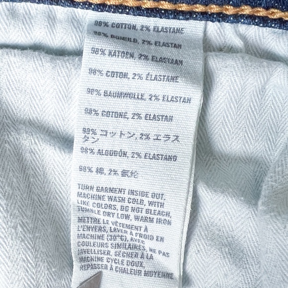 Abercrombie & Fitch Dark Denim Perfect Stretch Cuffed Shorts Size 6/W28 - Picture 11 of 13